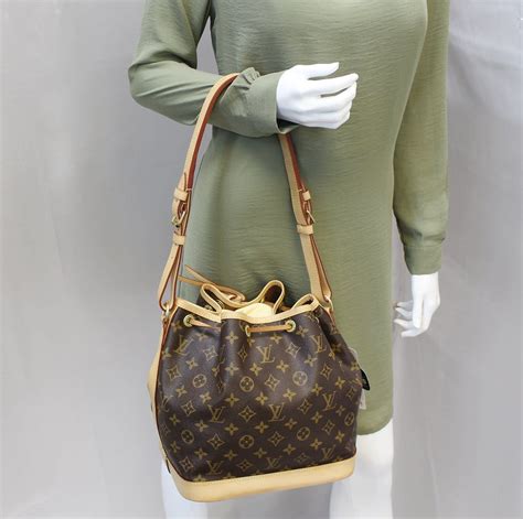 louis vuitton petit noe size|louis vuitton neonoe monogram.